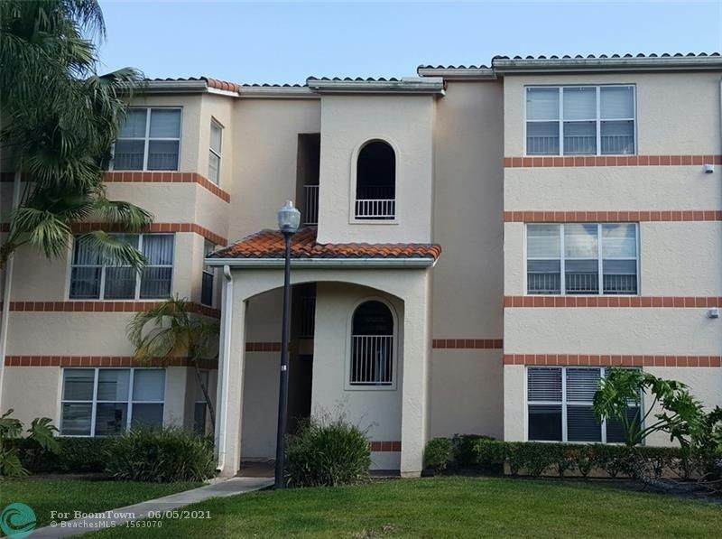 3380 Pinewalk Dr - Photo 1