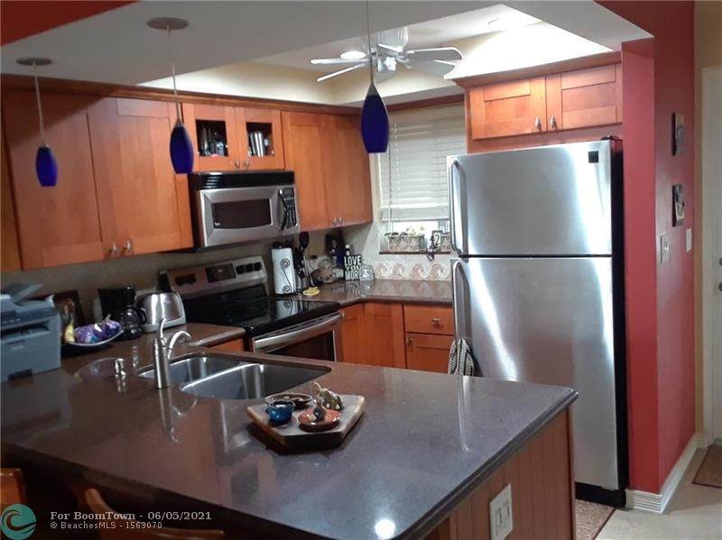 3216 12th St - Photo 1