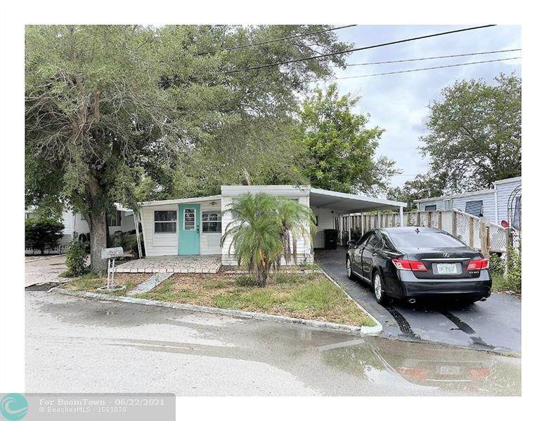 1525 87th Ter - Photo 1