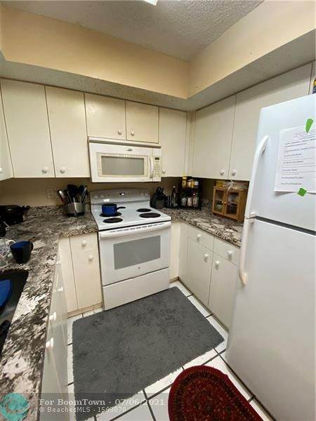 5580 61st St - Photo 1