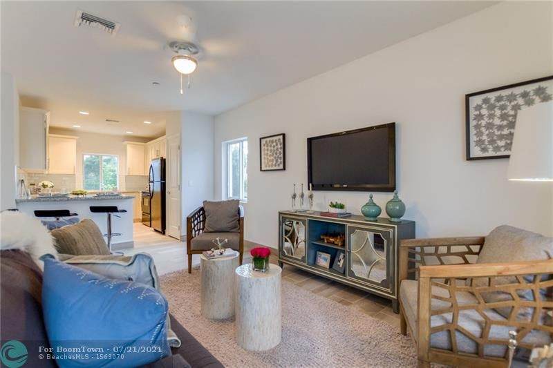 603 28TH ST - Photo 1