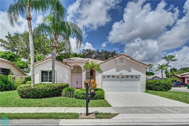 7863 77th Ave - Photo 1