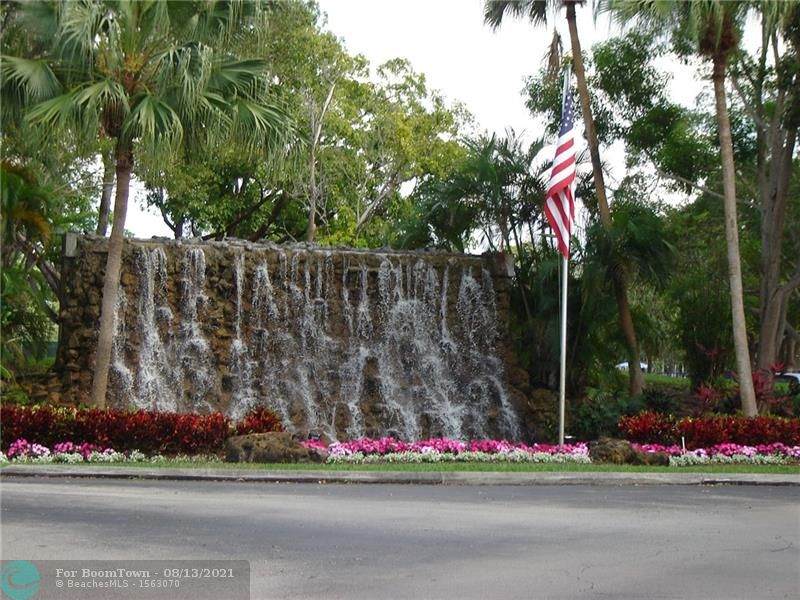 16175 Golf Club - Photo 1