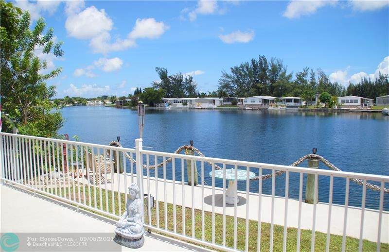 5748 Lagoon Dr - Photo 1