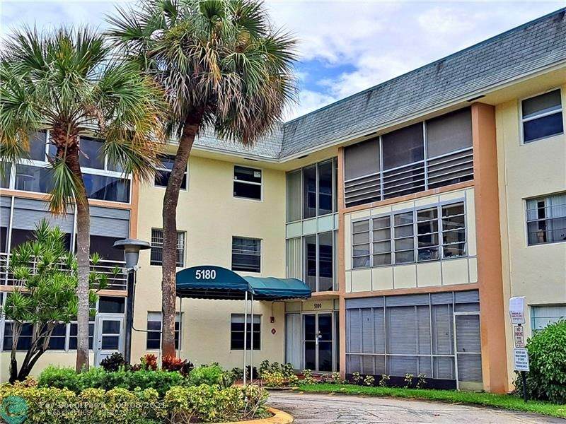 5180 Sabal Palm Blvd - Photo 1