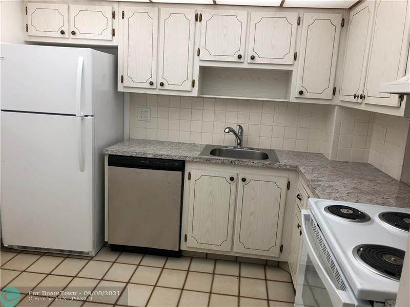 201 Berkley Rd - Photo 1