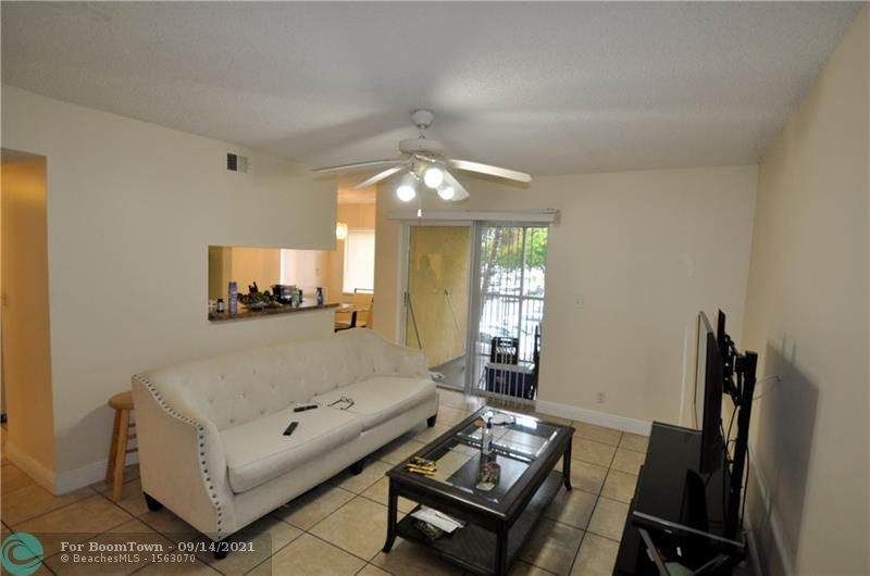 5686 Rock Island Rd - Photo 1