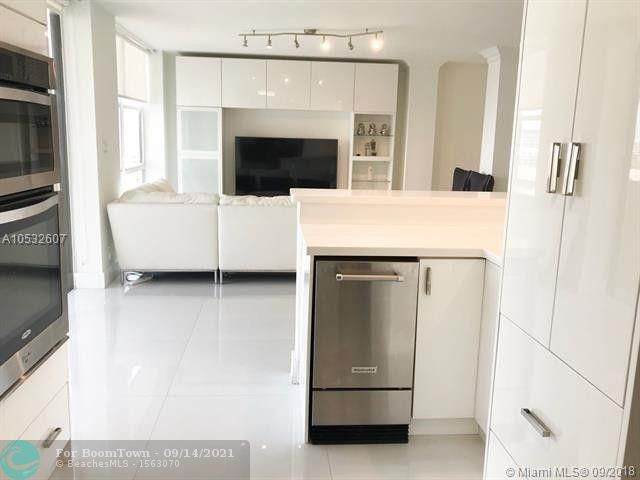 18181 31 CT - Photo 1