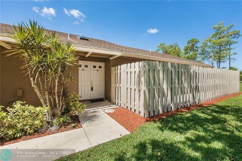 22291 Whistling Pines Ln - Photo 1