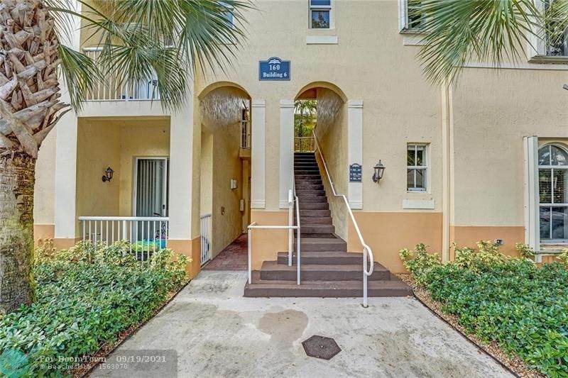 160 Jacaranda Country Club Dr - Photo 1