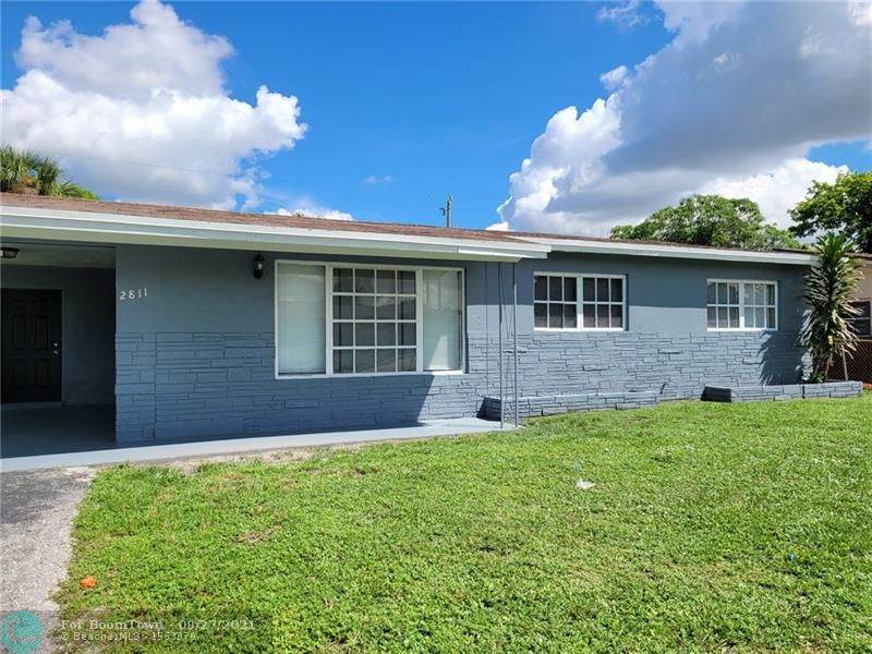2811 25th St - Photo 1