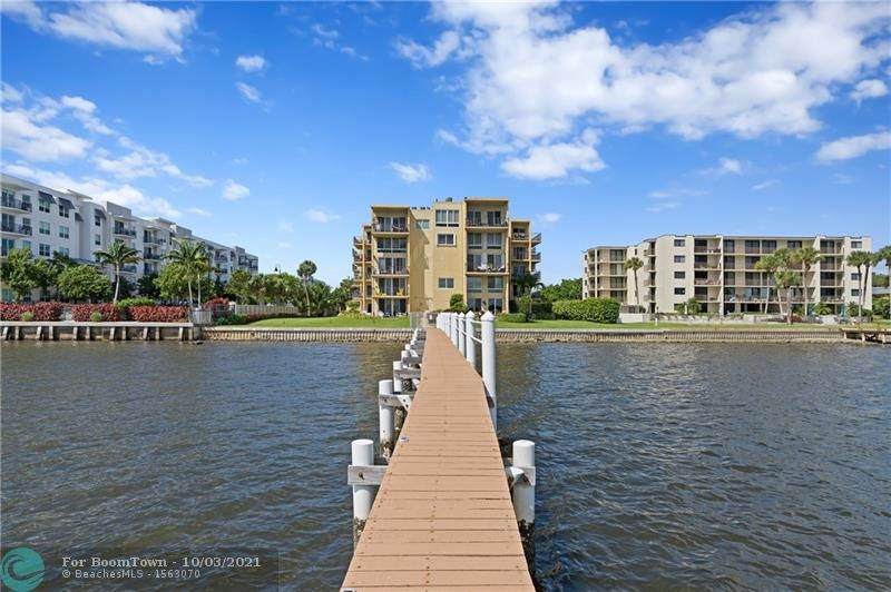 1206 Lake Dr - Photo 1