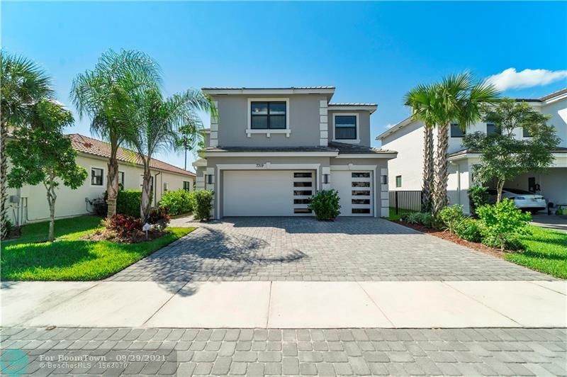 7319 Stella Ln - Photo 1