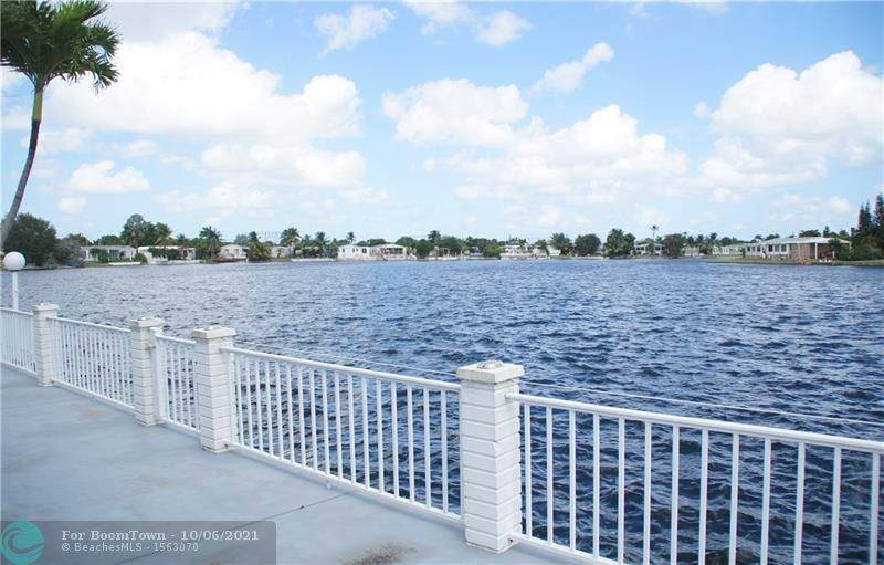 5708 Lagoon Dr - Photo 1