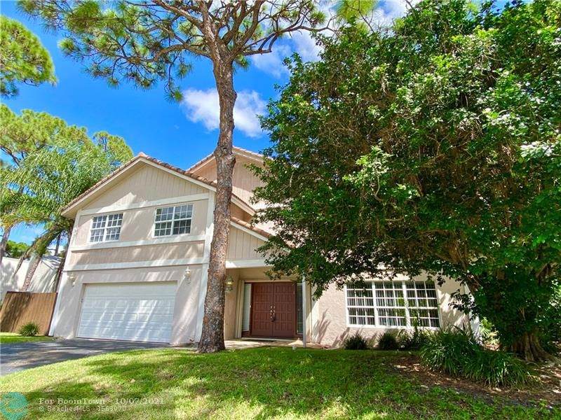 2902 24th Way - Photo 1