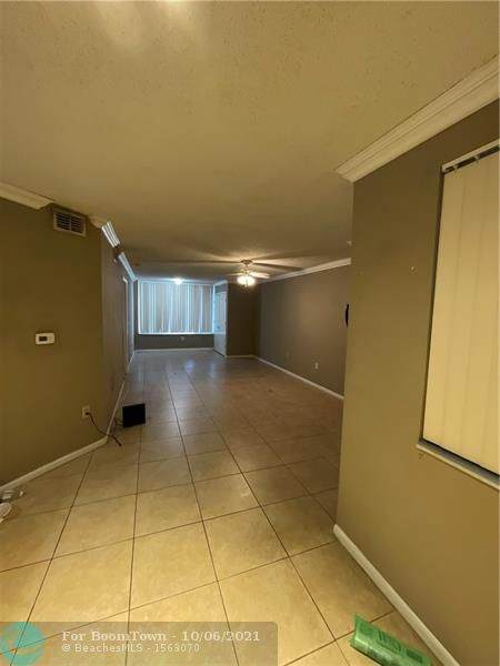 2861 Oakland Forest Dr - Photo 1