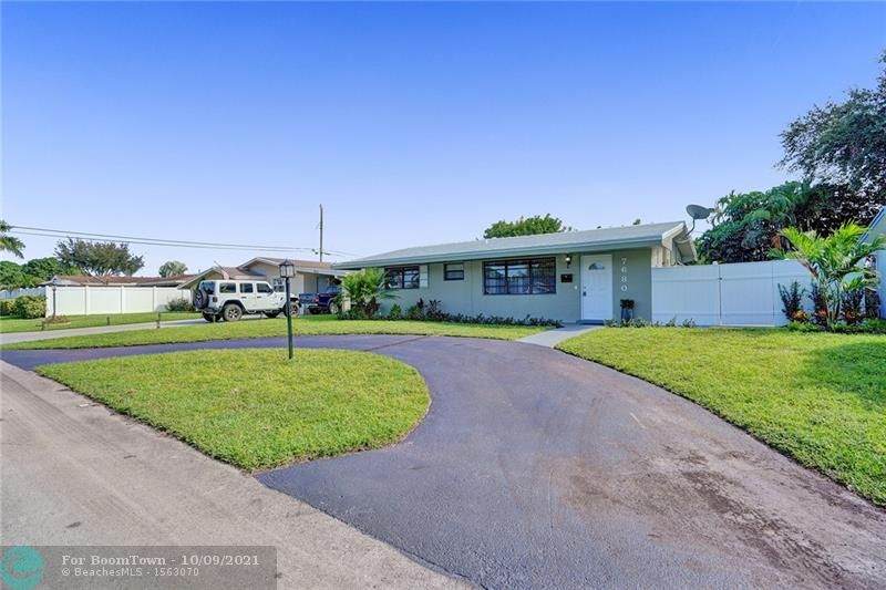 7680 12 St - Photo 1