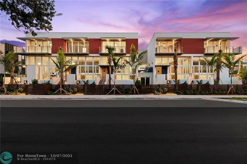 900 4th Street - Photo 1