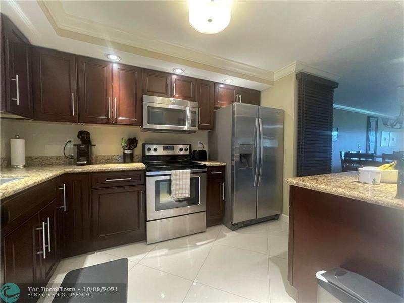 6080 44th St - Photo 1