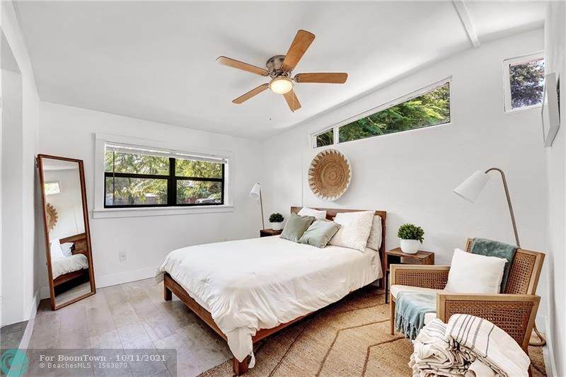 700 3rd Avenue - Photo 1
