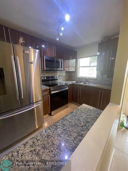 9661 Sunrise Lakes Blvd - Photo 1