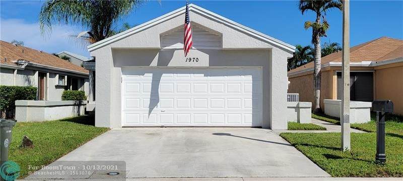 1970 39th Ave - Photo 1