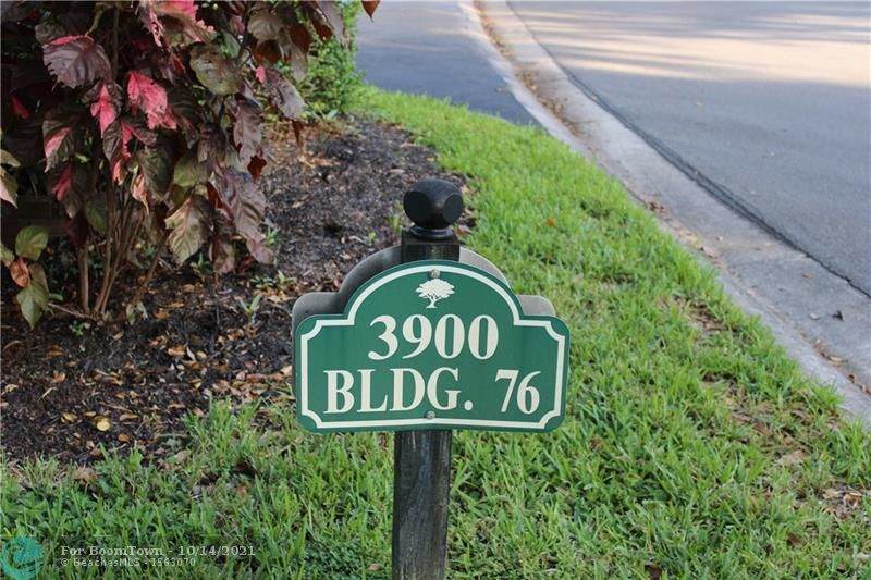 3900 Oaks Clubhouse Dr - Photo 1