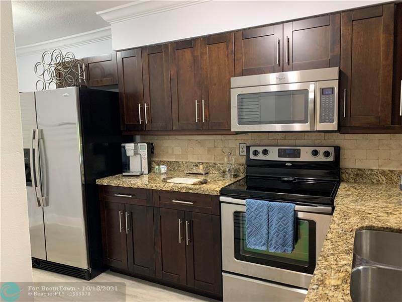 3911 Arelia - Photo 1