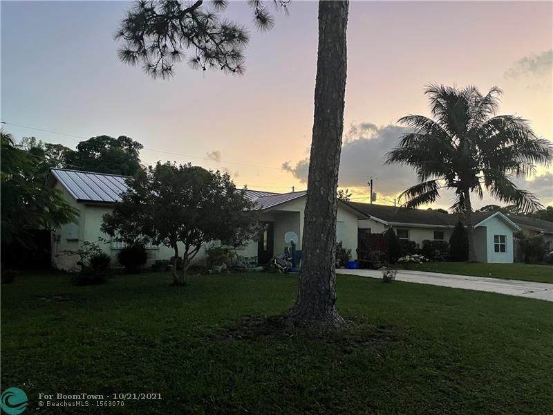 4576 Curtis Ave - Photo 1