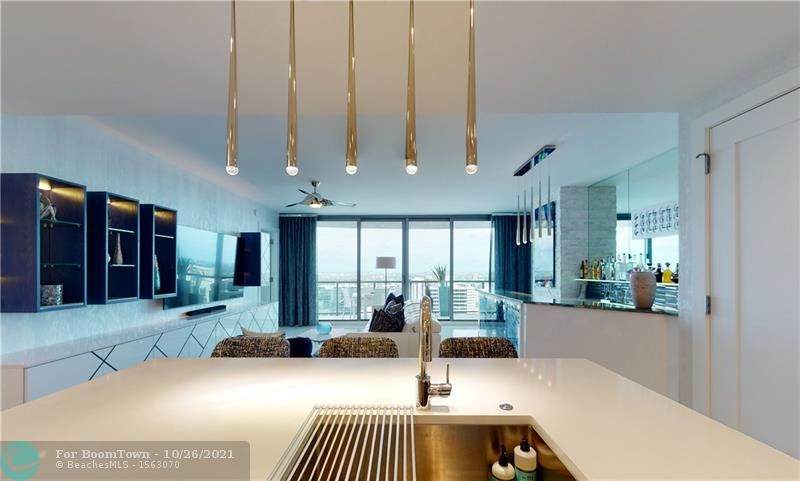 100 Las Olas Blvd - Photo 1