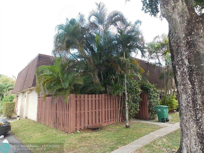 5819 Swordfish Ct - Photo 1