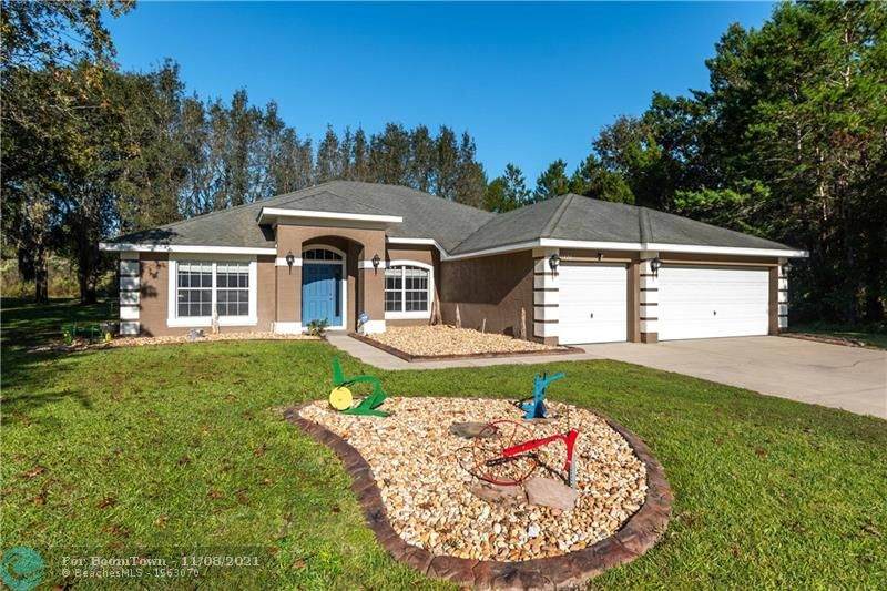 11620 55th Ave - Photo 1