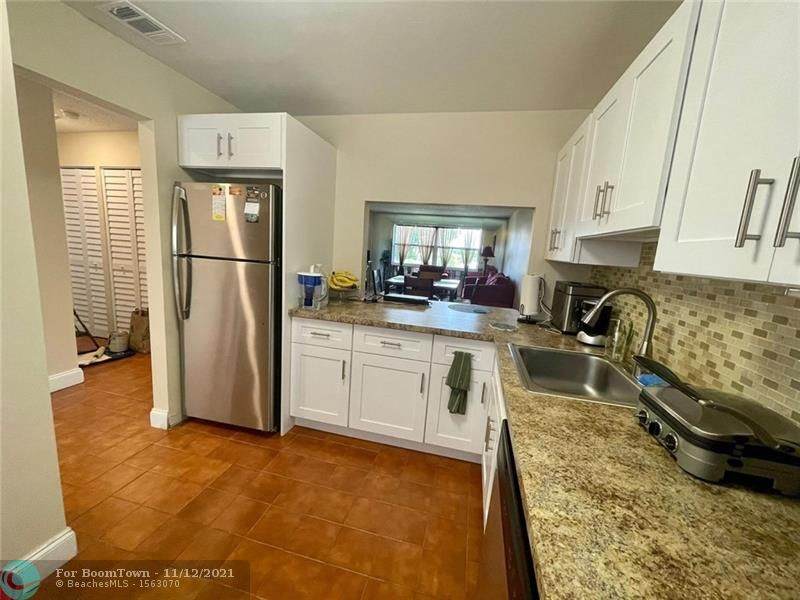 6870 Royal Palm Blvd - Photo 1