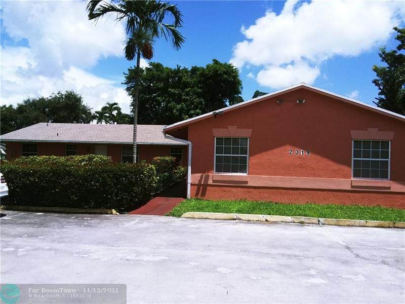 2319 Johnson St - Photo 1