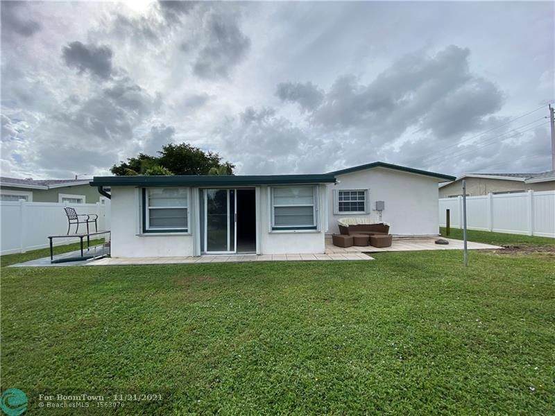 6371 9th Pl - Photo 1