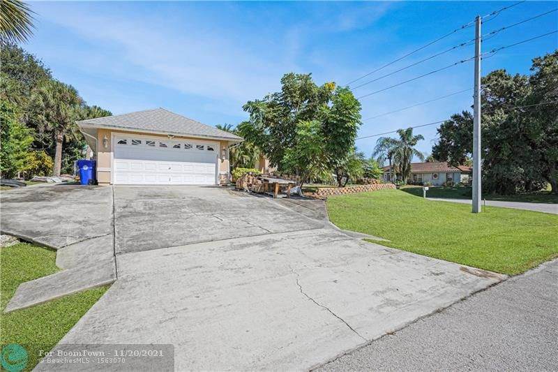 1398 Coverbrook Ln - Photo 1