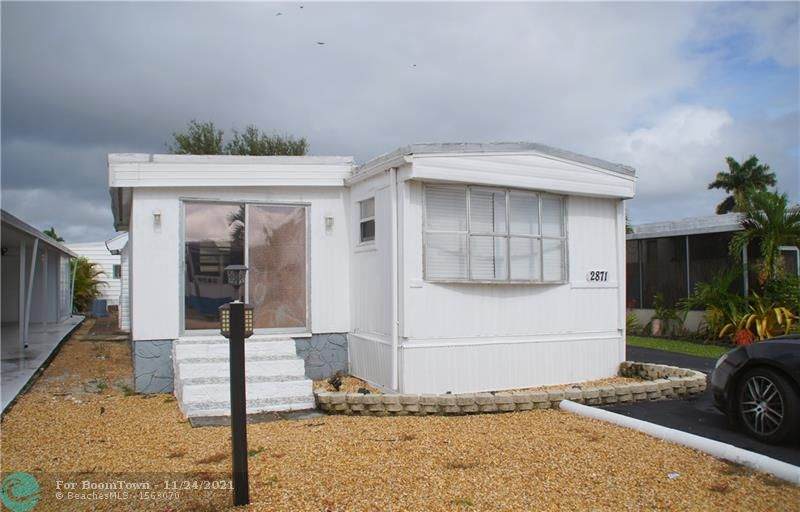 2871 57th Ct - Photo 1