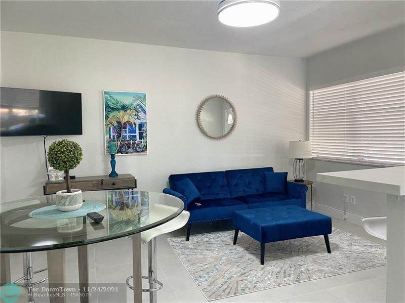 17 9th Ave - Photo 1