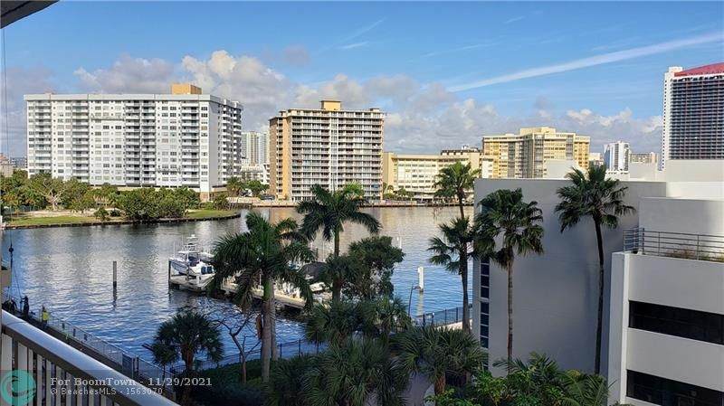 1965 Ocean Dr - Photo 1