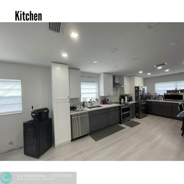 9111 4th St - Photo 1