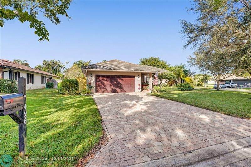 496 107th Ave - Photo 1