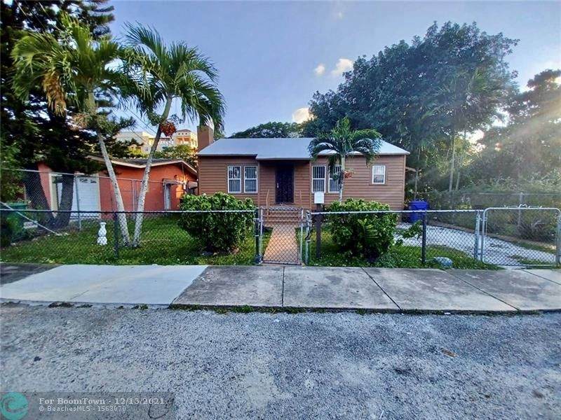 1480 55th St - Photo 1