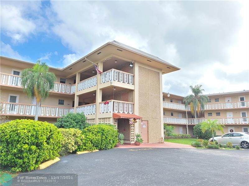 5200 Washington St - Photo 1