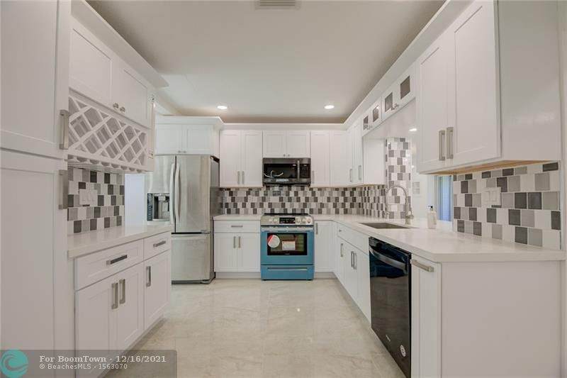 5601 White Cedar Ln - Photo 1