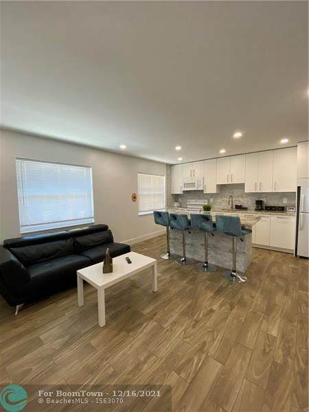902 38th St - Photo 1