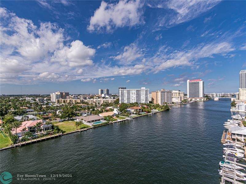 2017 Ocean Dr - Photo 1