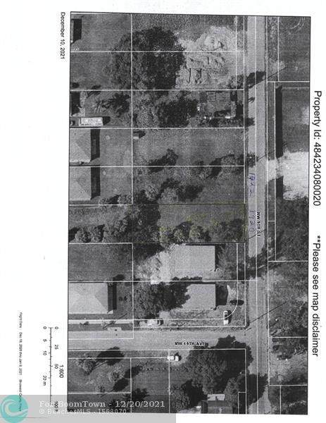 1922 9th St - Photo 1