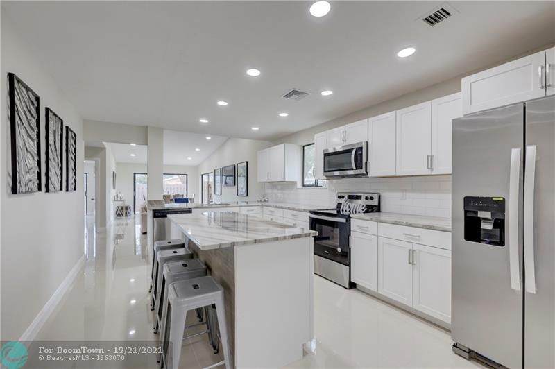 970 79th Ter - Photo 1