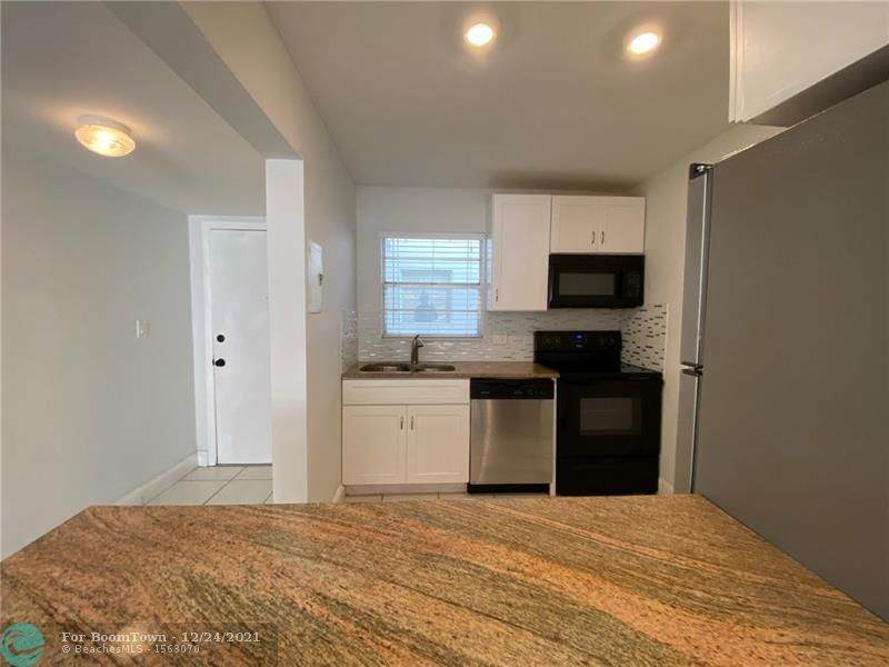 6503 Winfield Blvd - Photo 1