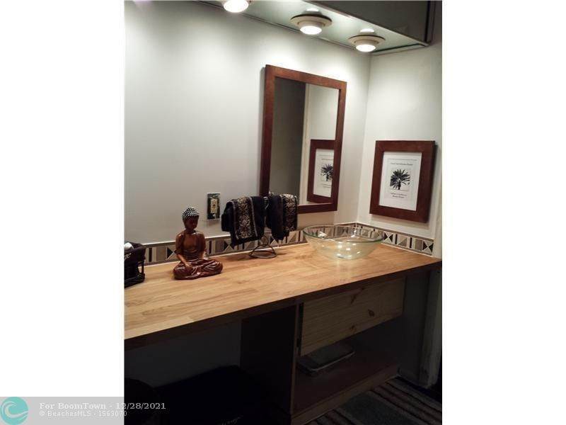 3710 Inverrary Dr - Photo 1